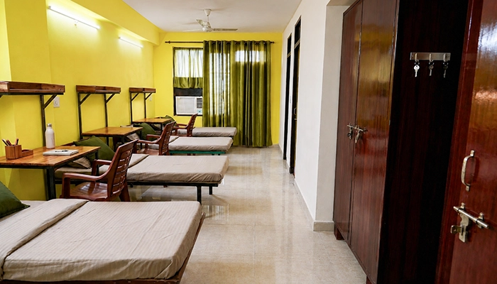 LPU 5 seater hostel room